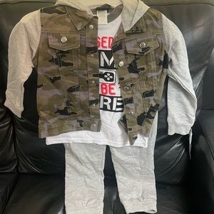 3-piece 4T boys outfit new with tags